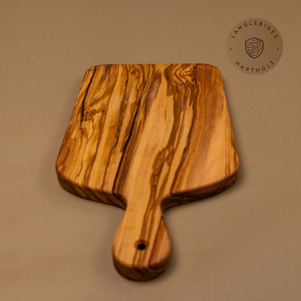 Servierbrett Olivenholz mit Griff  | handgefertigt am Alpenrand