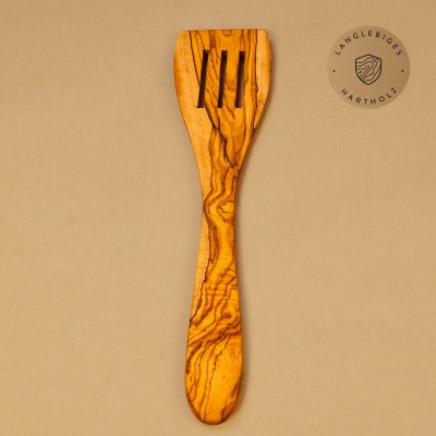 Pfannenwender aus Olivenholz mit Schlitzen – plastikfrei & handgemacht