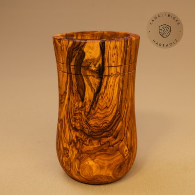 Köcher aus Olivenholz: Nachhaltiger Genuss