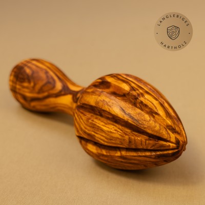 Zitronenpresse aus Olivenholz – naturbelassen & plastikfrei