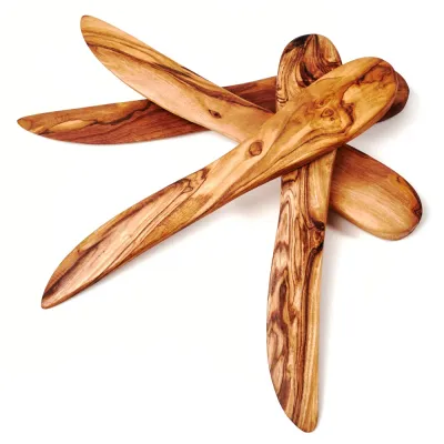 Buttermesser aus Olivenholz – handgemacht & naturbelassen
