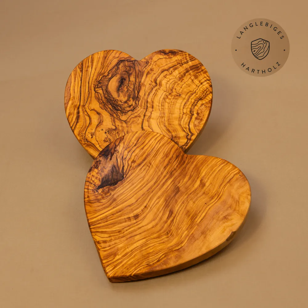 2er-Set Herzbrett Olivenholz | Zweisamkeit genießen | aus Handarbeit
