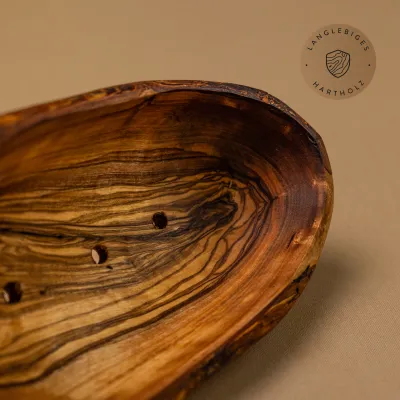 Seifenschälchen aus Olivenholz mit Löchern | oval | naturbelassener Rand