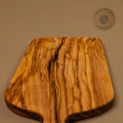 Servierbrett Olivenholz mit Griff  | handgefertigt am Alpenrand