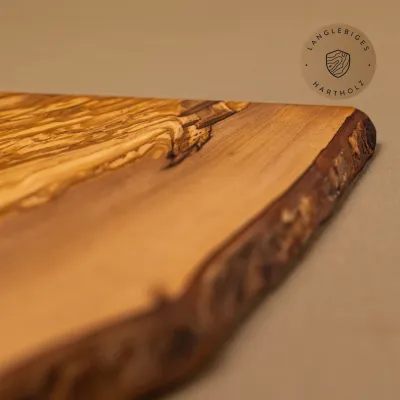 Frühstücksbrett Olivenholz | Rustikal mit Naturkante