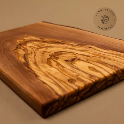 Frühstücksbrett Olivenholz | Rustikal mit Naturkante