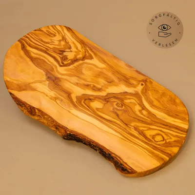 Brotzeitbrett Olivenholz | Rustikal im Naturschnitt