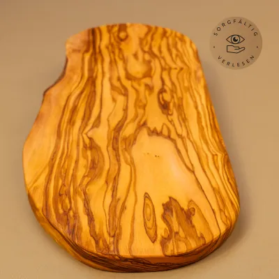 Brotzeitbrett Olivenholz | Rustikal im Naturschnitt