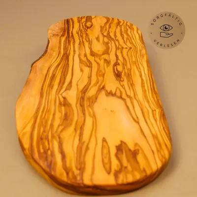 Brotzeitbrett Olivenholz | Rustikal im Naturschnitt