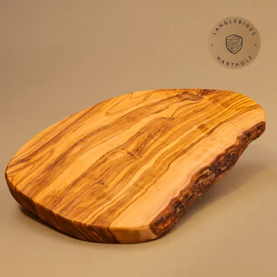 Brotzeitbrett Olivenholz | Rustikal im Naturschnitt