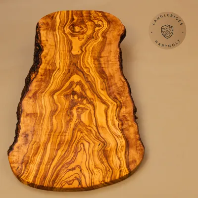 Brotzeitbrett Olivenholz | Rustikal im Naturschnitt
