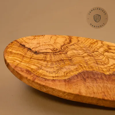 Ovales Frühstücksbrett Olivenholz | geschmeidig & handgemacht