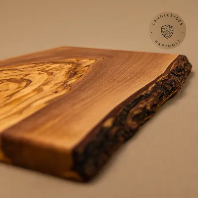 Schneidebrett Olivenholz | mit Naturkante | in 8 Größen