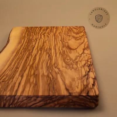 Schneidebrett Olivenholz | mit Naturkante | in 8 Größen