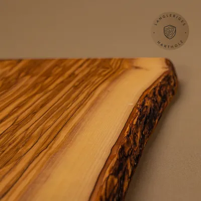 Schneidebrett Olivenholz | mit Naturkante | in 8 Größen