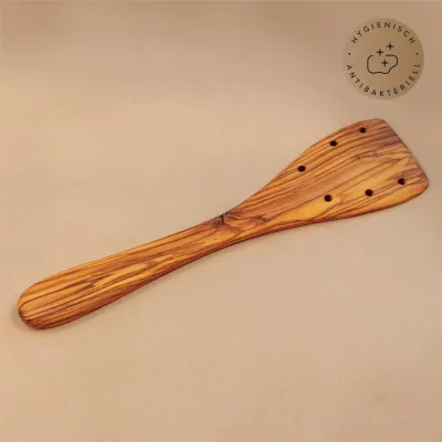 Pfannenwender aus Olivenholz mit Löchern – robust & natürlich