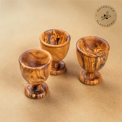Eierbecher aus Olivenholz – schlicht, naturbelassen & handgemacht