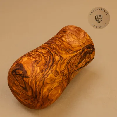 Köcher aus Olivenholz: Nachhaltiger Genuss