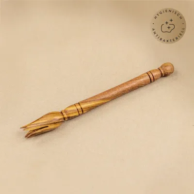 Olivenpicker aus Olivenholz – naturbelassen & handgemacht