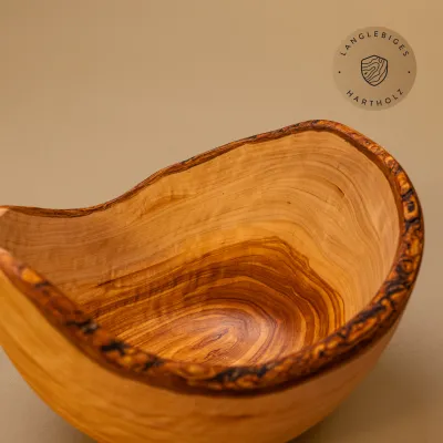 Große Salatschale aus Olivenholz mit Naturrand | rustikal | naturbelassen