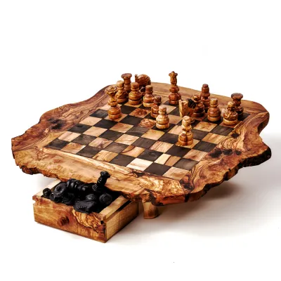 Schachbrett aus Olivenholz mit Schublade und Figuren