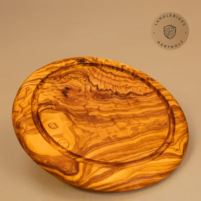 Rundes Schneidebrett aus Olivenholz mit Saftrille | ein Klassiker