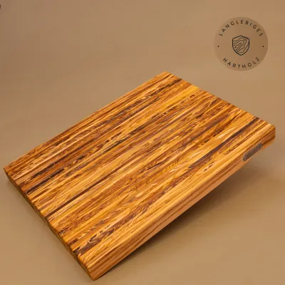 Massives Schneidebrett aus Olivenholz | Qualität aus Handarbeit