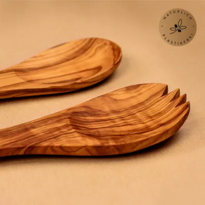 Klassisches Salatbesteck aus Olivenholz – stilvoll & zeitlos