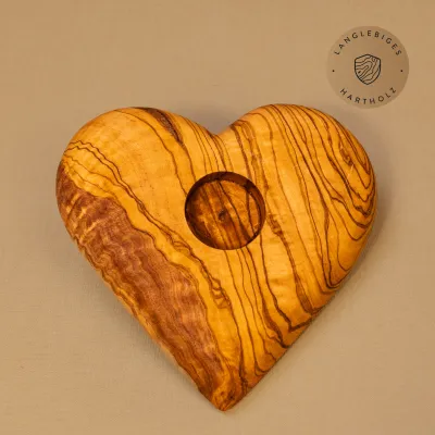 Teelichthalter aus Olivenholz in Herzform | aus Liebe schenken