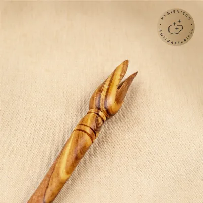 Olivenpicker aus Olivenholz – naturbelassen & handgemacht