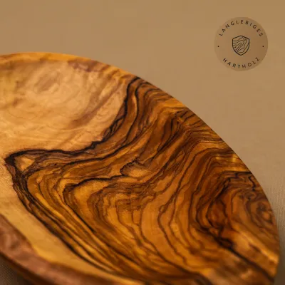 Olivenholz Schälchen oval mit glattem Rand | zeitlos & handgemacht