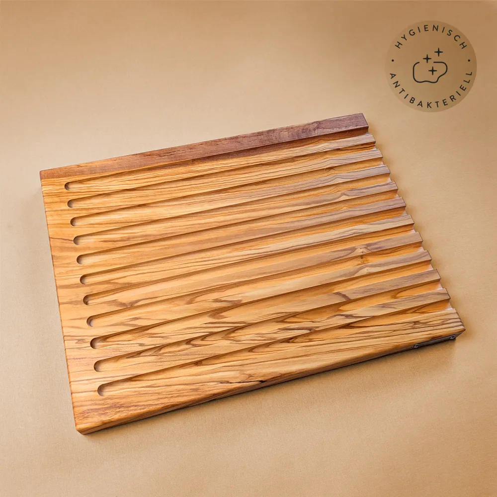 Brotschneidebrett mit Rillen aus Olivenholz | massiv & handgefertigt