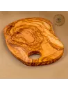 Brotzeitbrett aus Olivenholz im Naturschnitt mit Loch | Handgemacht