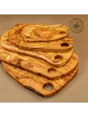 Brotzeitbrett aus Olivenholz im Naturschnitt mit Loch | Handgemacht
