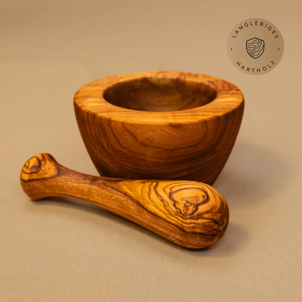 Mörser & Stößel aus Olivenholz mit glattem Rand | natürliche Eleganz