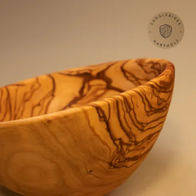 Salatschale aus Olivenholz | handgefertigt & einzigartig