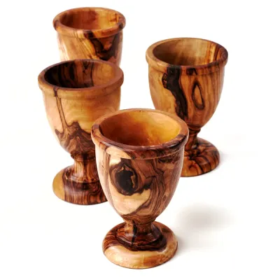 Eierbecher aus Olivenholz – schlicht, naturbelassen & handgemacht