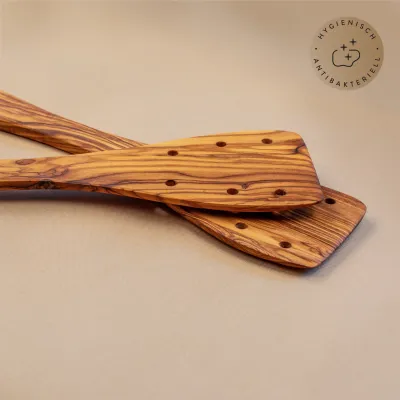 2er Set Pfannenwender aus Olivenholz mit Löchern