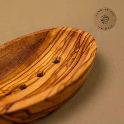 Seifenschale aus Olivenholz oval mit Löchern | naturbelassen