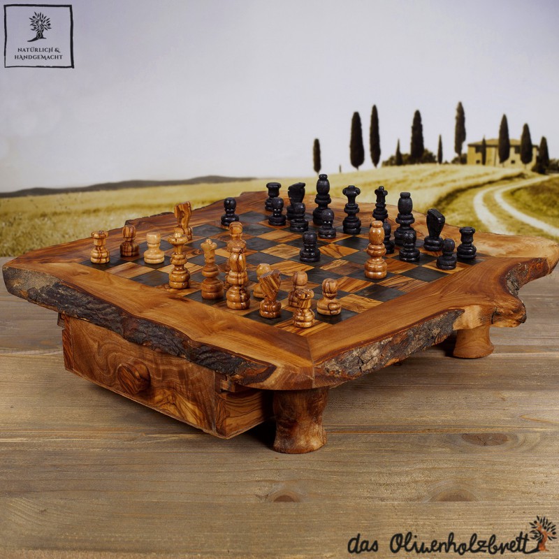 Schach Spiel auf massiven furnierten Holzbrett inklusive